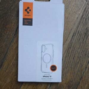 Spigen iPhone 17 MagFit Ultra Hybrid Clear Case - Transparent